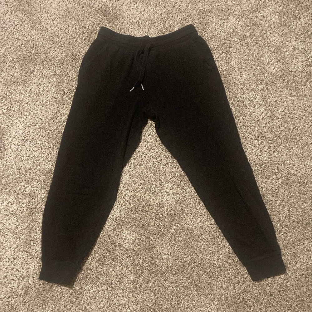 Old Navy Women’s Classic Black Joggers